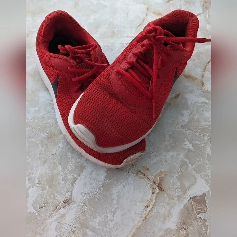 Nike Sneakers Shoes Men Red & Black Size 9.5